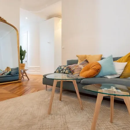 Chic 1bd Parisian Apartmentbatignolles פריז