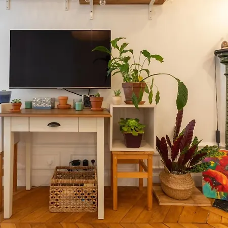Chic 1bd Parisian Apartmentbatignolles פריז