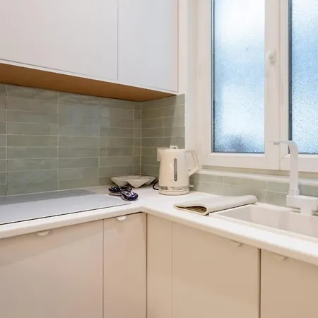Chic 1bd Parisian Apartmentbatignolles
